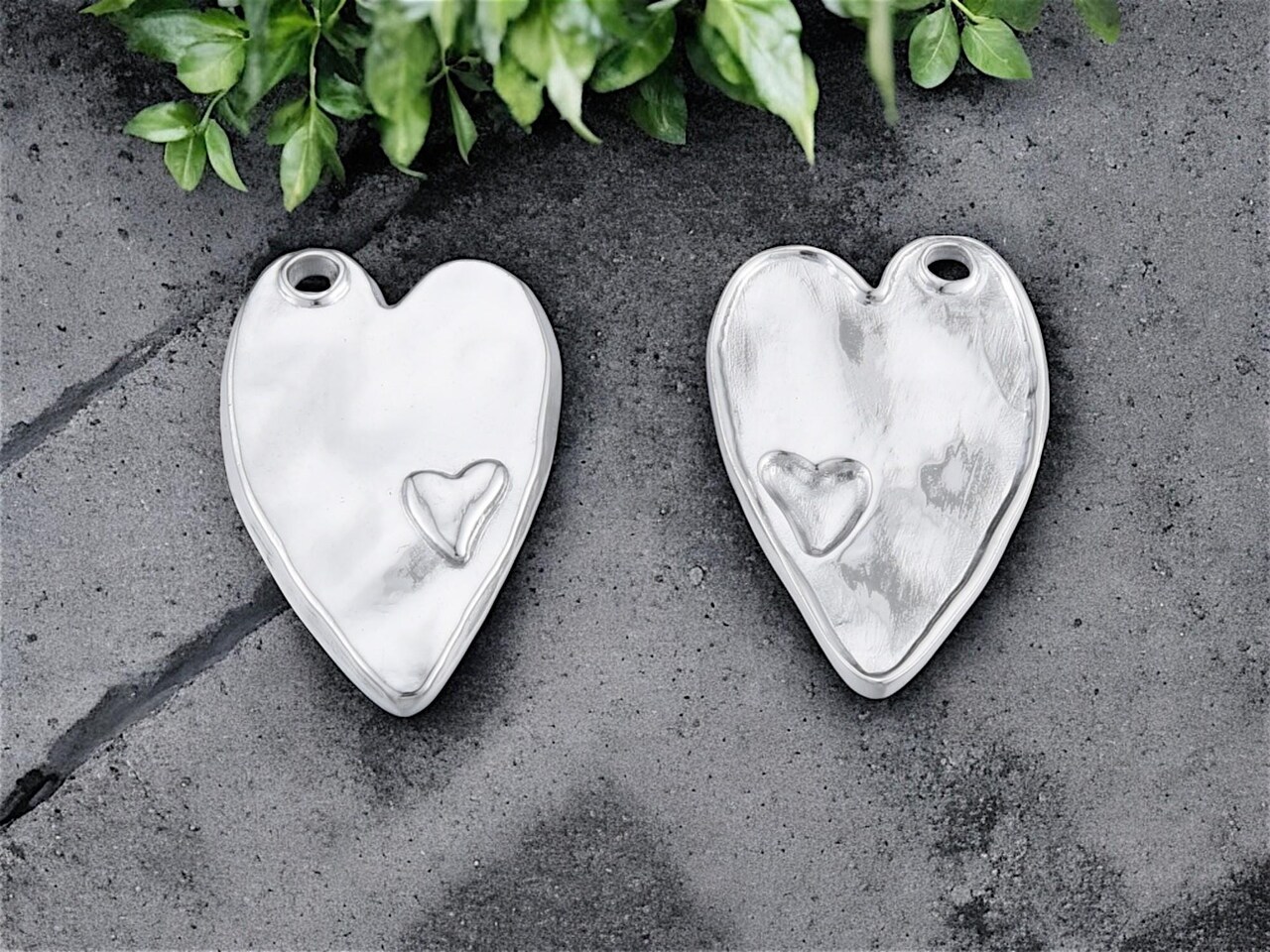 *4* 24x16mm Plated 304 Stainless Steel Heart Charm Pendants - Choose Your Color
